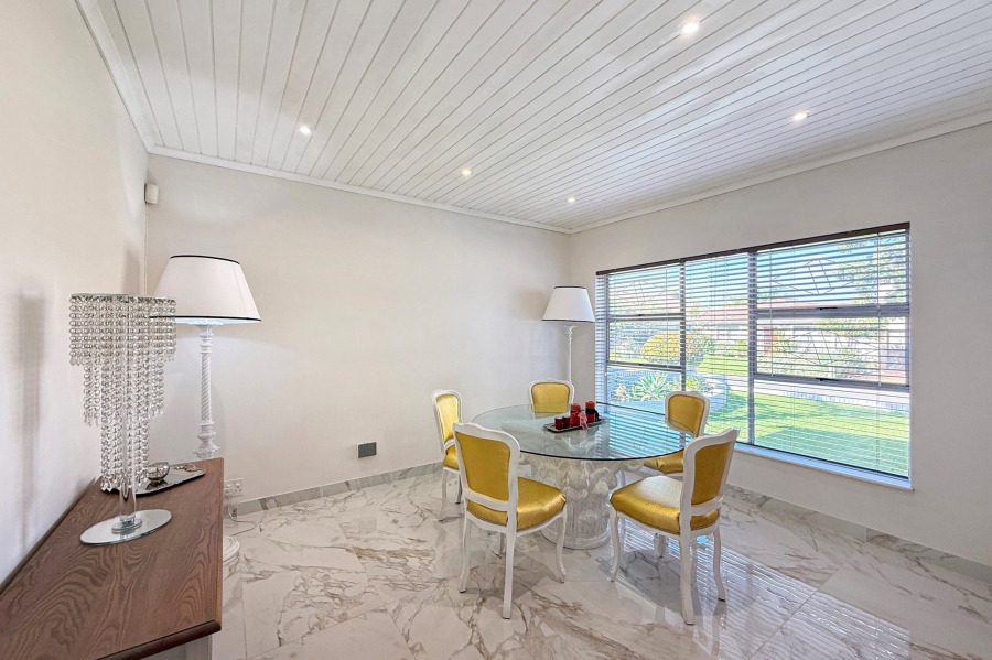5 Bedroom Property for Sale in De Tijger Western Cape